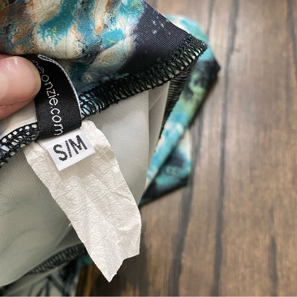 Onzie Forest Print Leggings - Picture 6 of 10